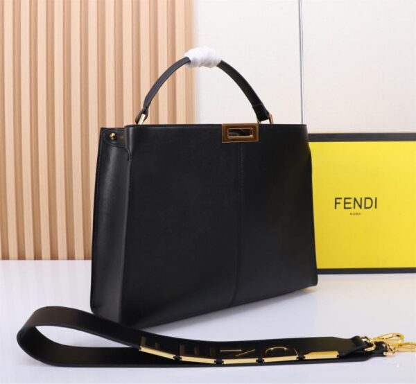 Fendi handbag - Image 2