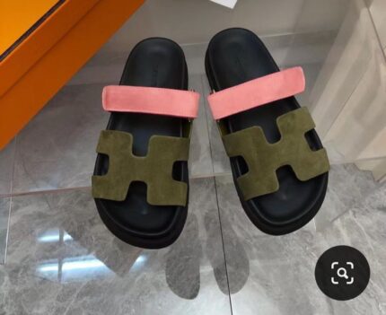 Hermès Chypre sandals with a pink adjustable strap and an olive green suede H-cut upper