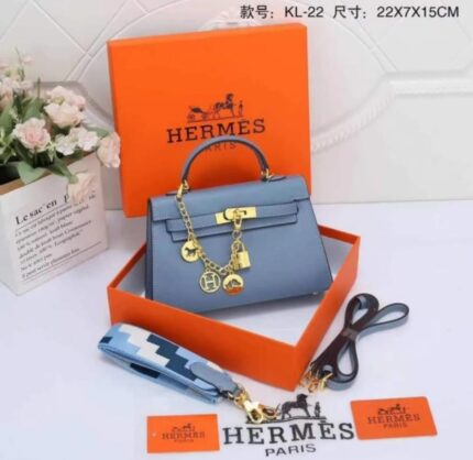 Hermès mini Kelly 20 in light blue  color