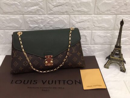 Louis Vuitton Pallas Chain bag in monogram