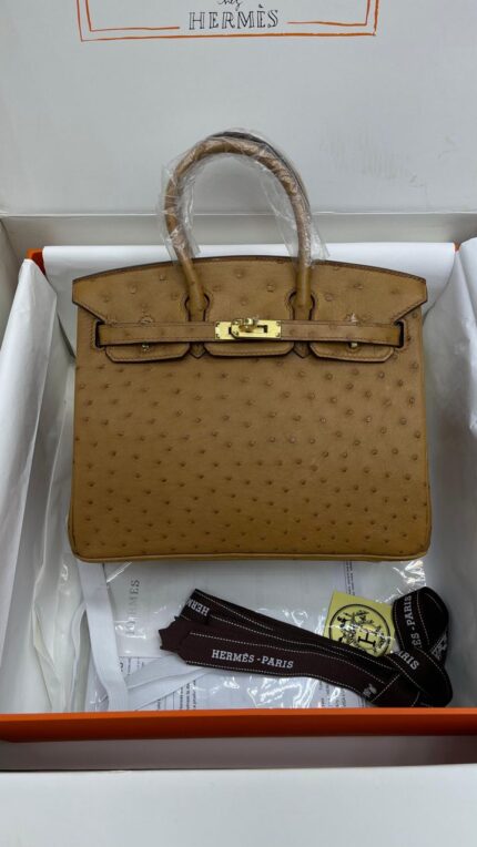 Hermès Birkin 30 bag in gold ostrich leather with gold hardware