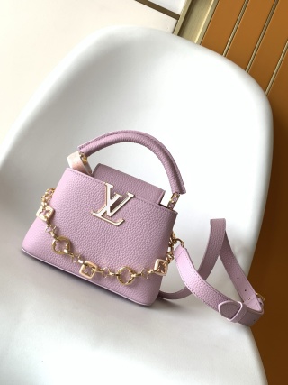Louis Vuitton Capucines Mini bag in pink Taurillon leather