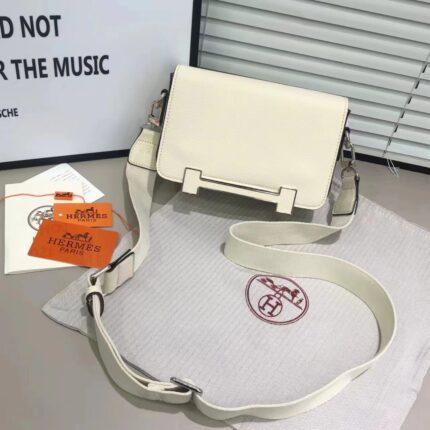 Hermès Geta bag in Nata Mysore goatskin leather with palladium hardware