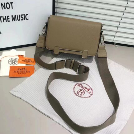 Hermès Geta bag in the Etoupe color and Chèvre leather