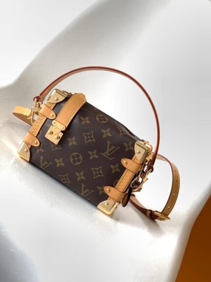Louis Vuitton Around Me PM bag in Monogram With gold hardware