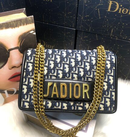 Dior J'Adior flap bag in black leather with gold-tone hardware