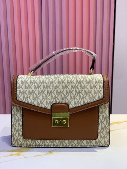 Michael Kors Kinsley medium shoulder flap crossbody bag