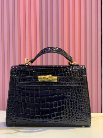 Hermes Birkin 25 in Crocodile skin bag