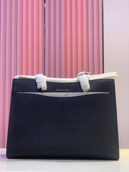 Michael Kors Jet Set large Saffiano leather pocket tote bag