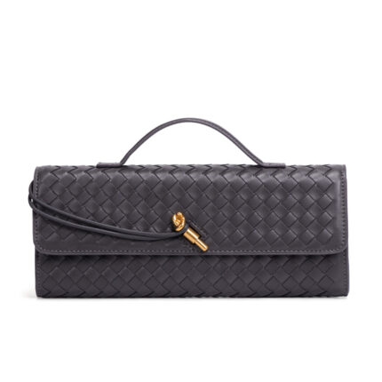 Bottega Veneta woven leather clutch bag in an black hue