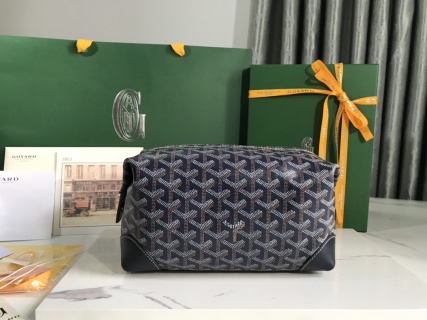 Goyard Bowling 25 Toiletry Bag in grey Goyardine canvas.