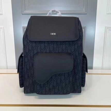 Christian Dior Saddle Backpack in black Dior Oblique jacquard and grained calfskin