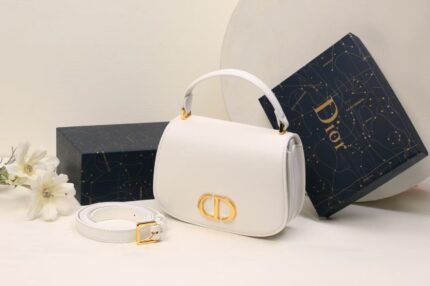 Dior 30 Montaigne leather bag for women